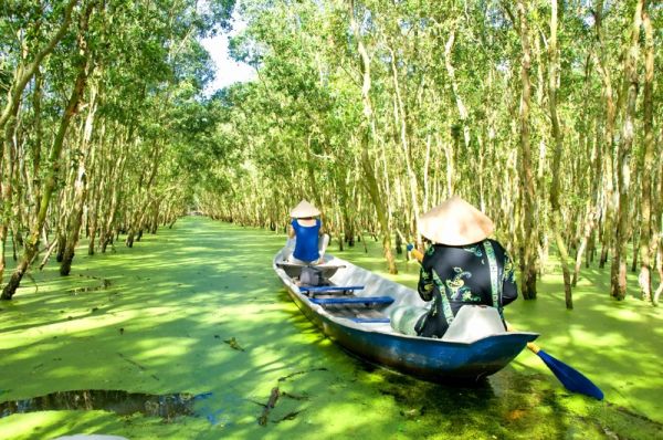 Kanal v delte Mekongu